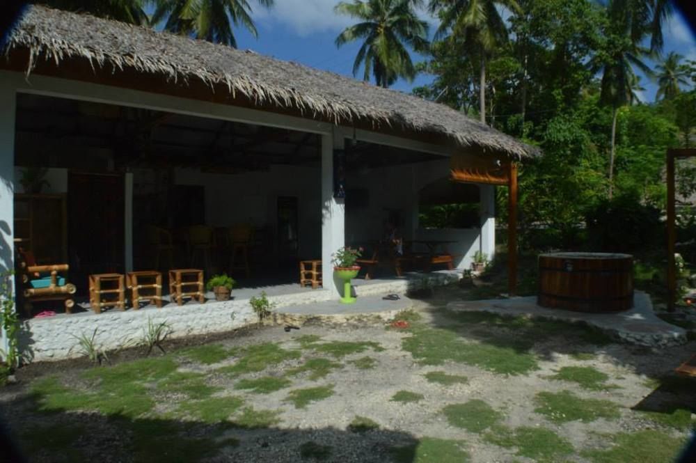 Neptune Diving Resort Santander Bagian luar foto