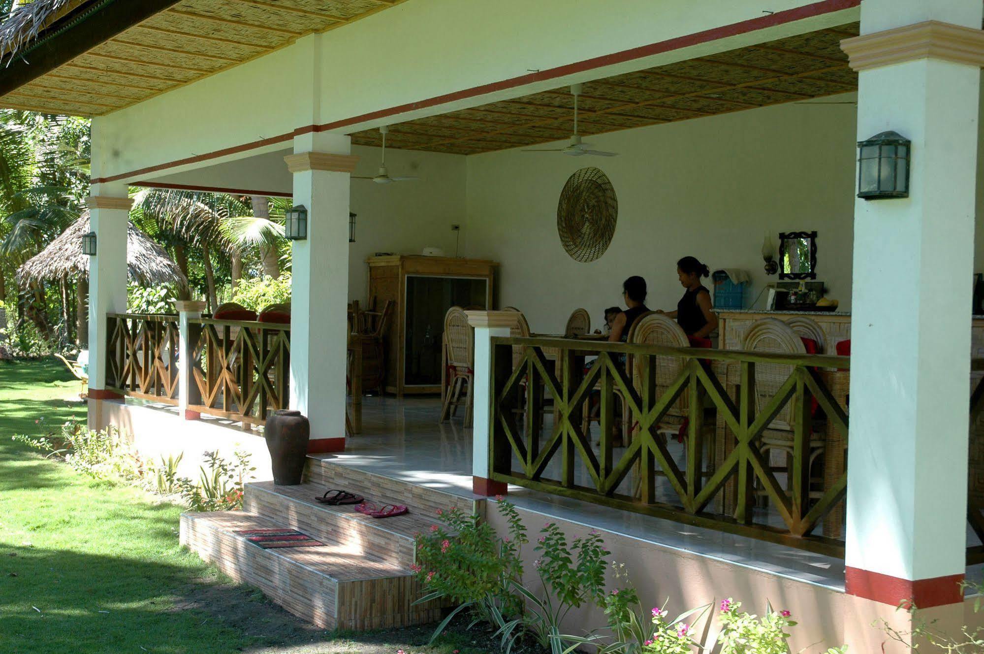 Neptune Diving Resort Santander Bagian luar foto